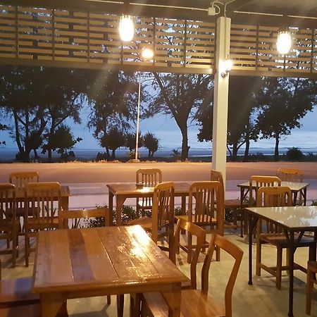 بان فيه Yellow House Rayong المظهر الخارجي الصورة