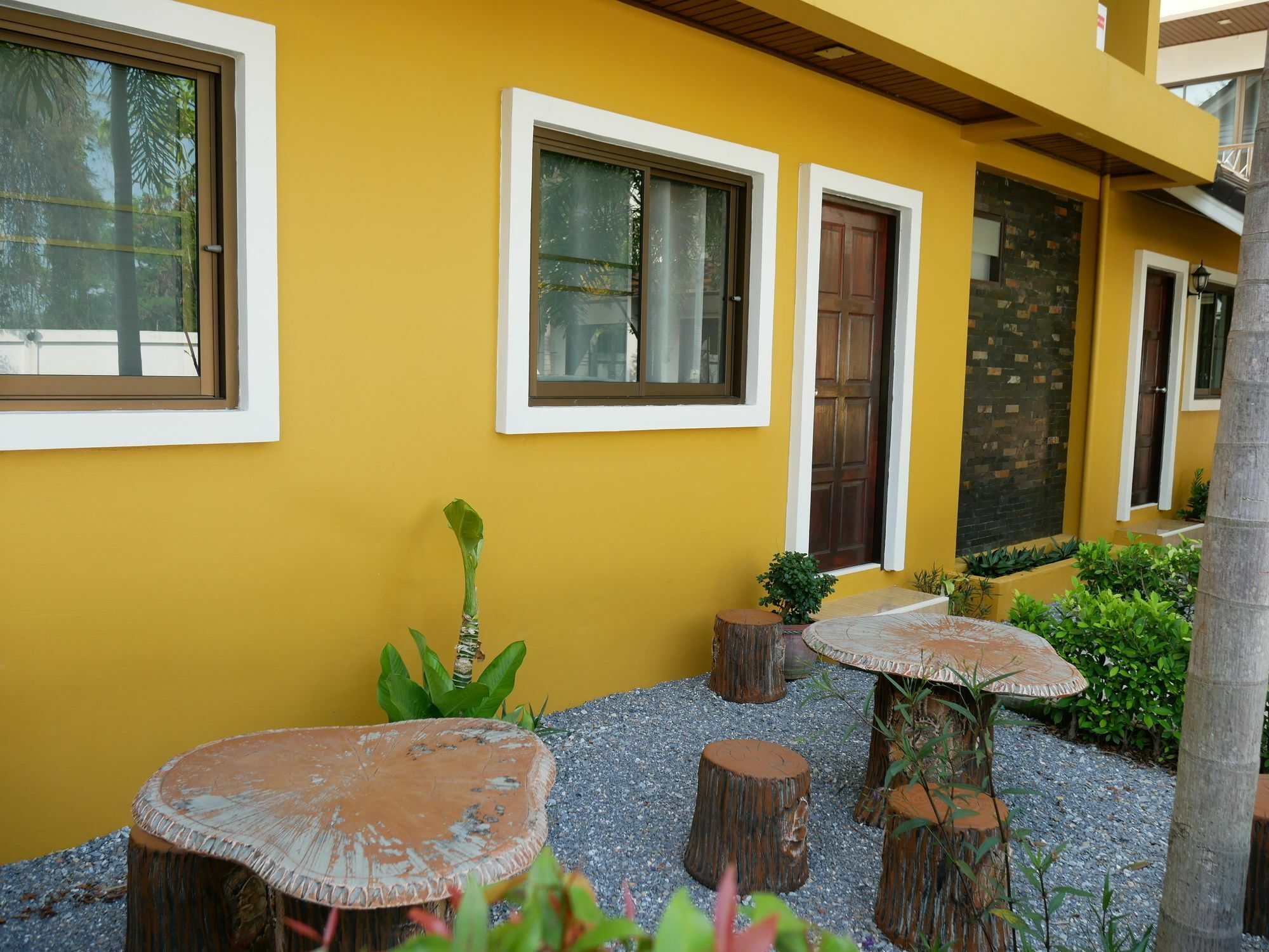 بان فيه Yellow House Rayong المظهر الخارجي الصورة